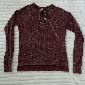 Mudd Size XS Pullover Top Lace Up Distressed Soft Grunge Acid Red Rust Boho